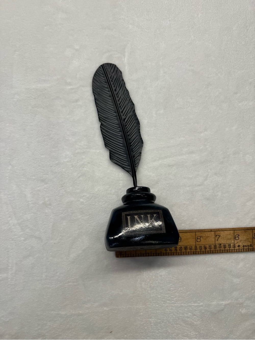 Black Ink Bottle & Metal Feather Quill Desk Decor Gothic Writing Display - Picture 3 of 6